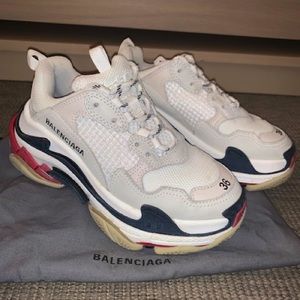 Balenciaga triple s